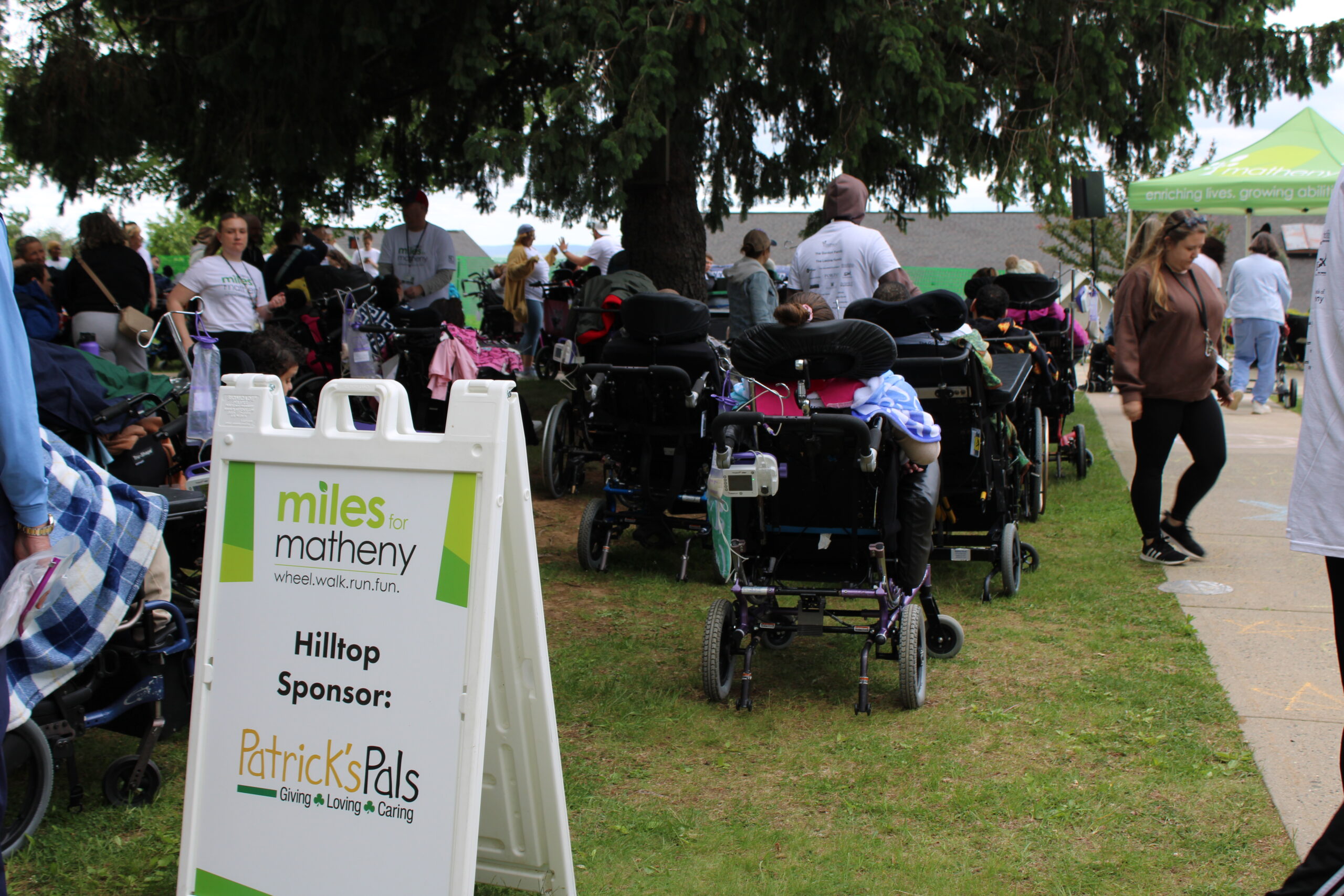 IMG_2531_hilltop sponsor sign-with wheelchairs