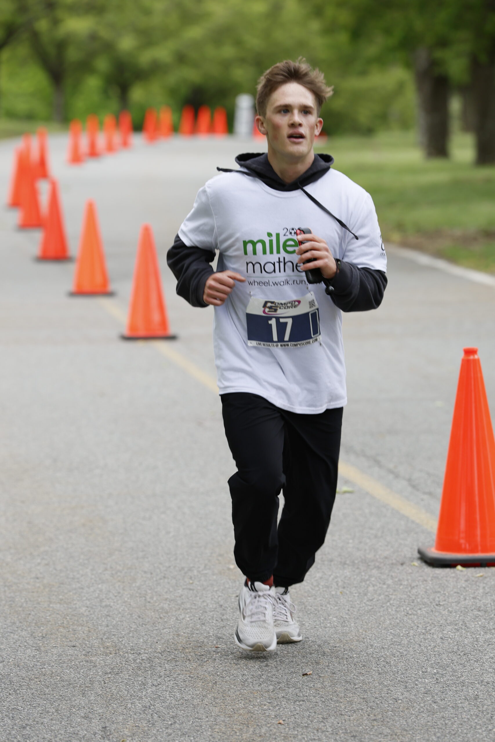 _L2A4888_runner