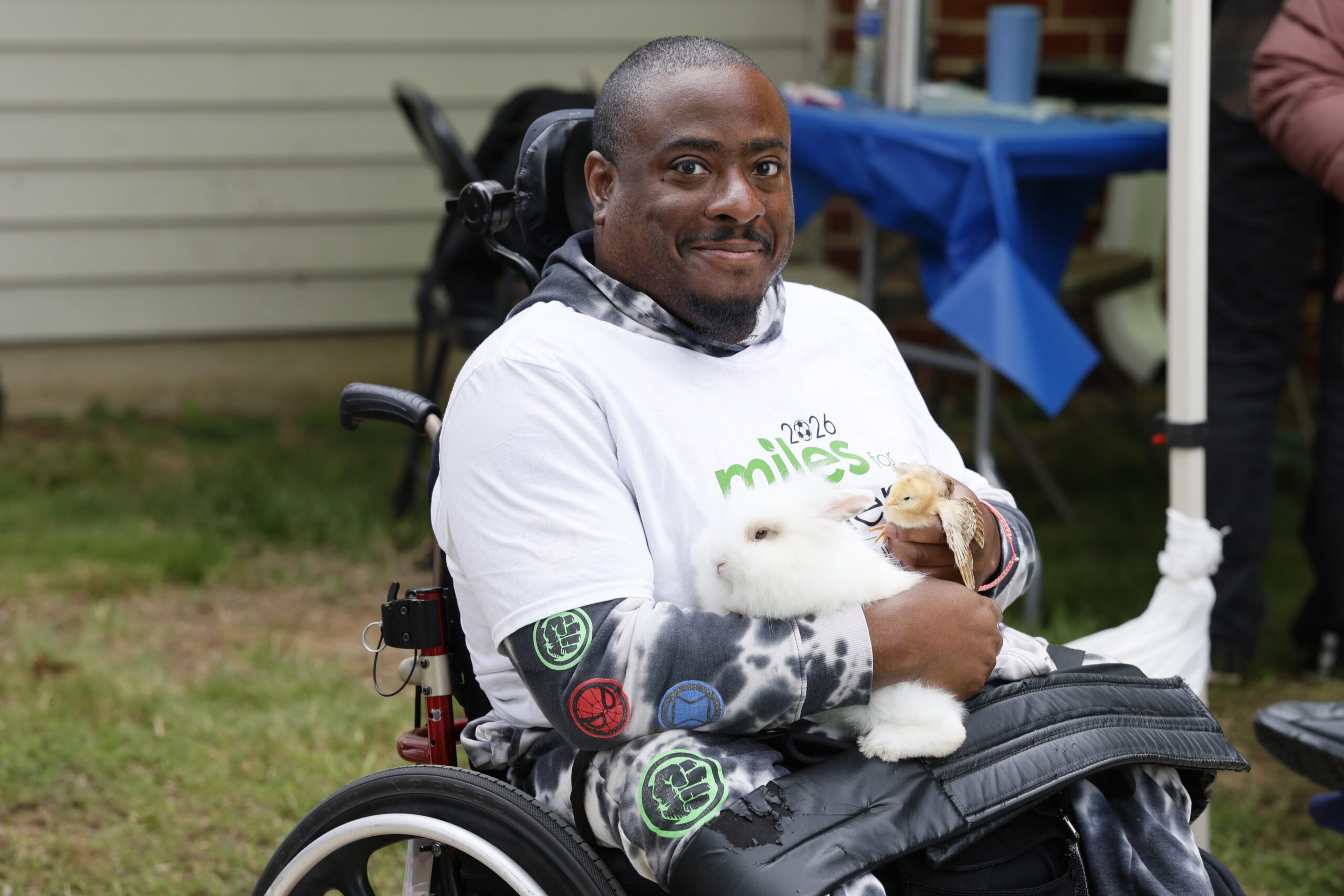 _L2A5158_Melvin-petting zoo